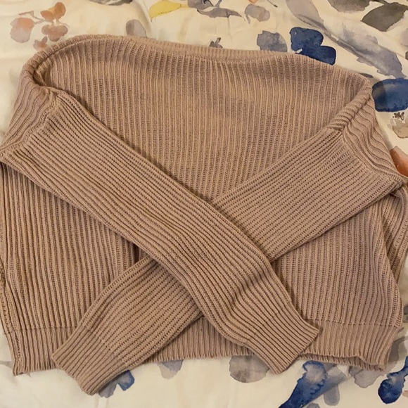 Brandy Melville Plush Pink Sweater - Picture 2 of 4